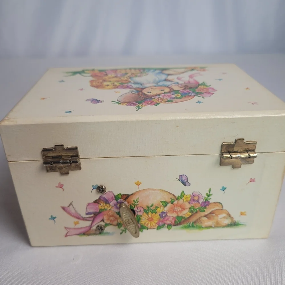 Vintage 1980's Girls Musical Ballerina Jewelry Box London Bridges Wal Mart